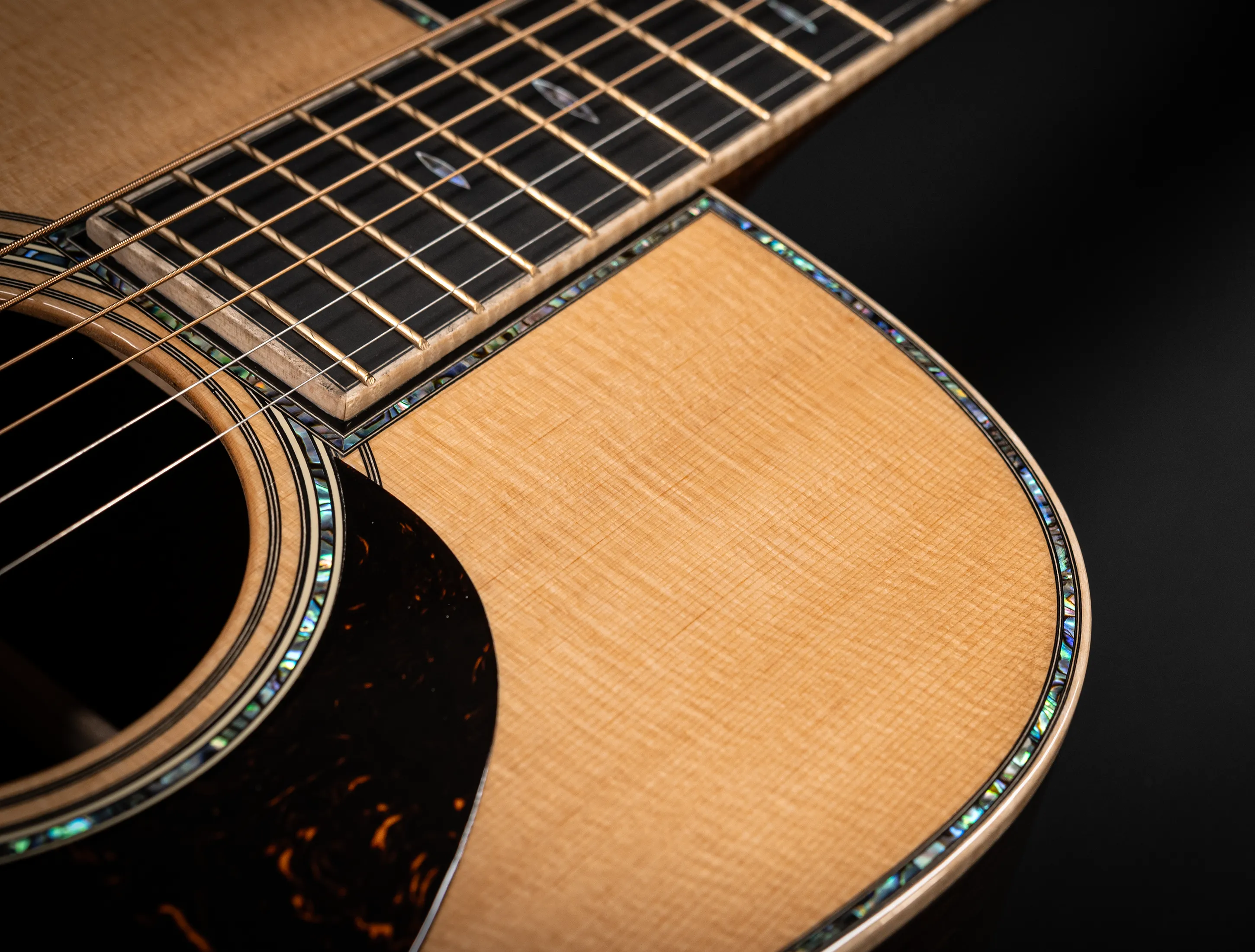 Martin D-42 Modern Deluxe | Musikhaus Hermann